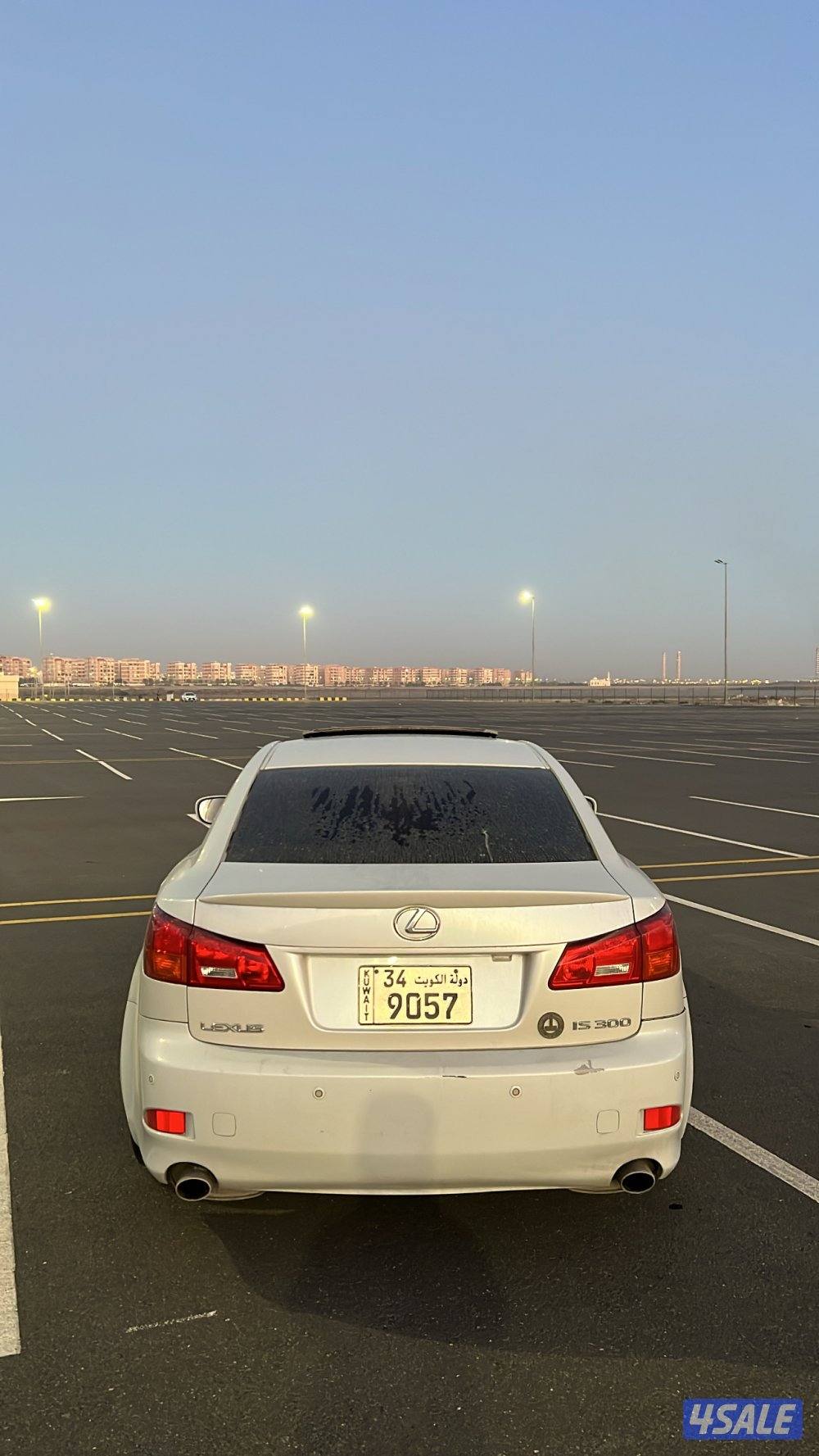 للبيع لكزس is 20082