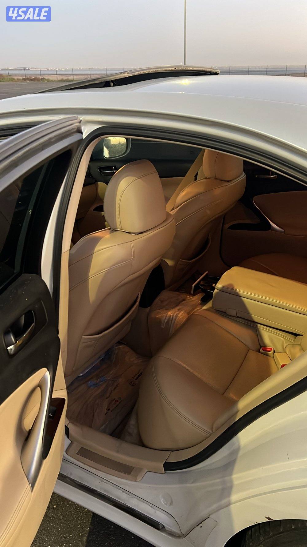 للبيع لكزس is 20084