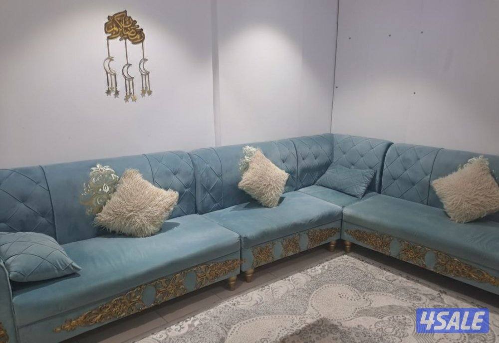 كنبه عدد 3 قطع فقط االبيع السعر قابل للتفاوض1