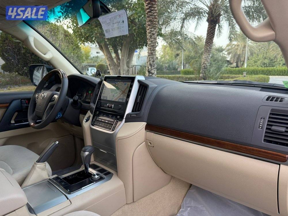 للبيع لاند كروزر موديل 2016 V69