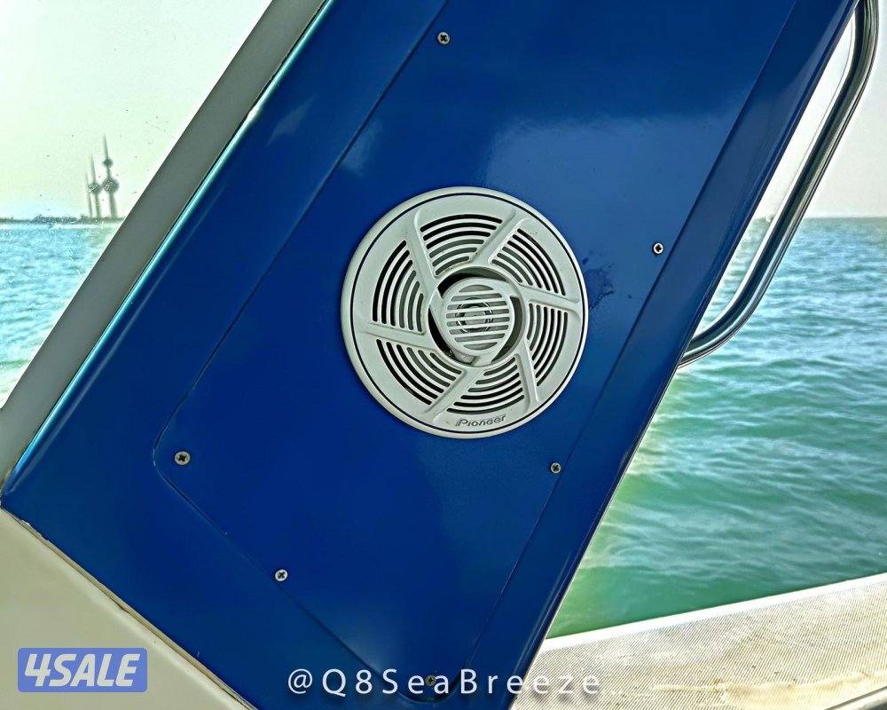 ايجار طراد رحلات حداق ونزها طراد مجهز بي كل أجهزت الامن والسلامه5