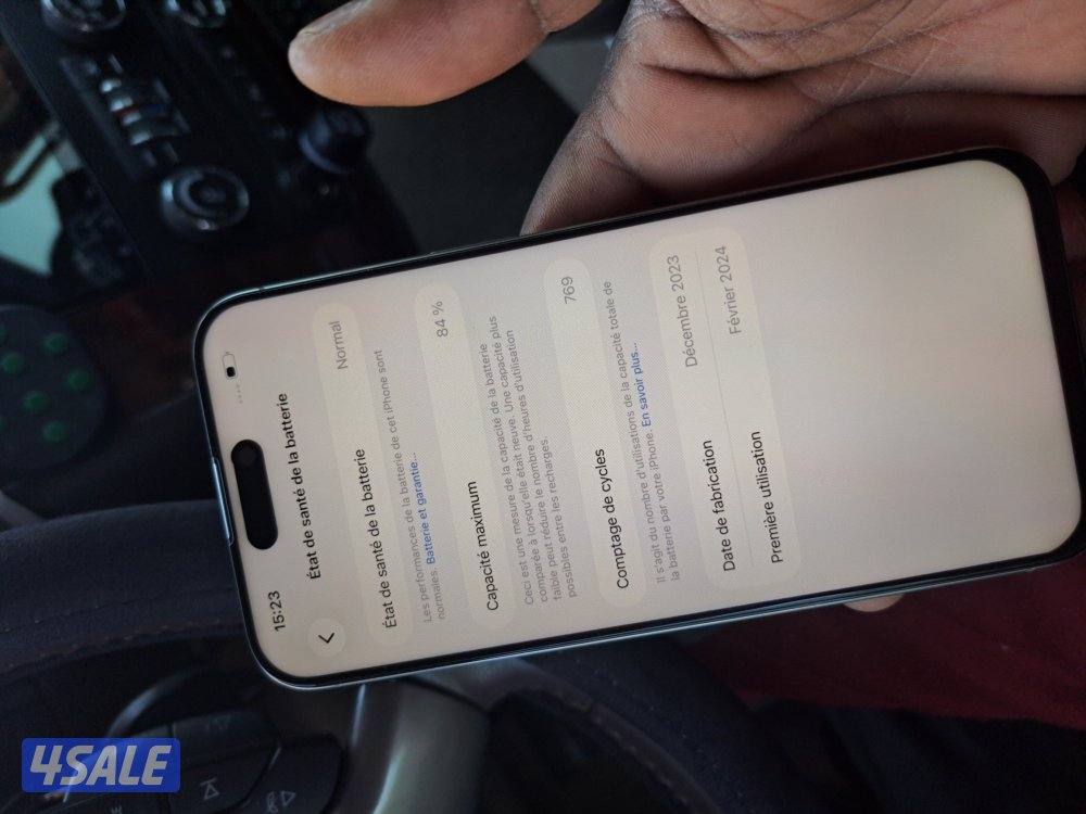 iphone 15 pro max 256gb battery 84%2