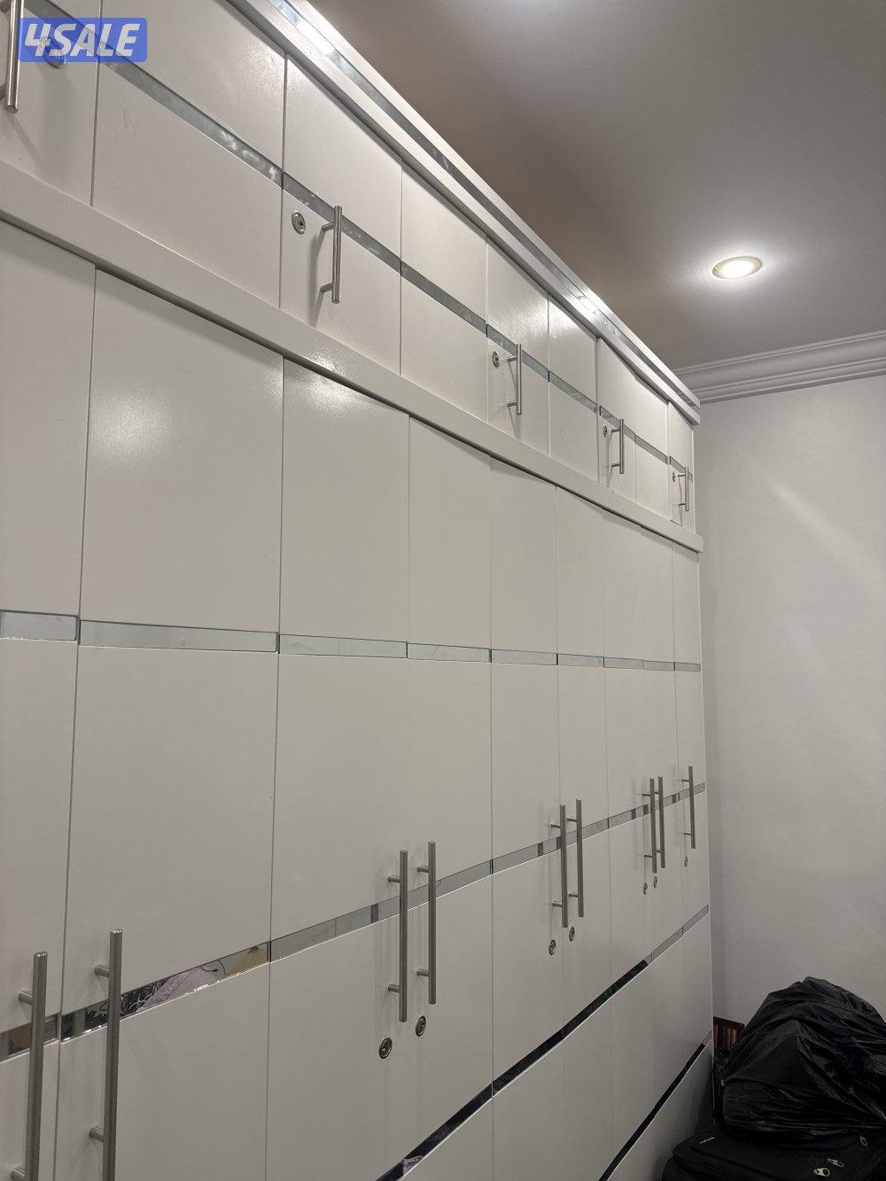 للبيع أكبات تخزين بحالة ممتازة0