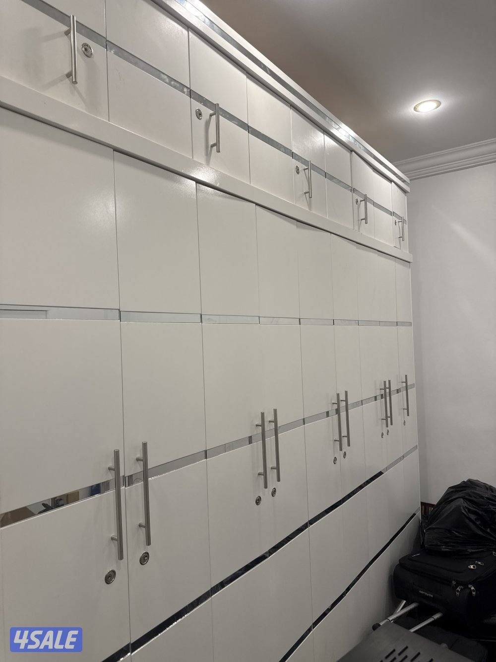 للبيع أكبات تخزين بحالة ممتازة2