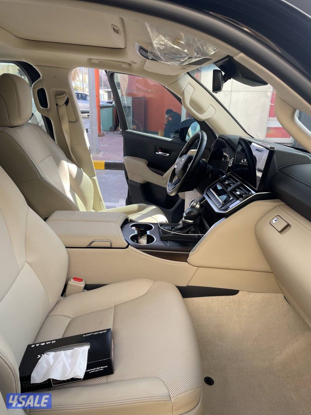 لاند كروزر GXR aero 2024 اسود / صبغ وكالة/ حماية كاملة + تظليل حراري2