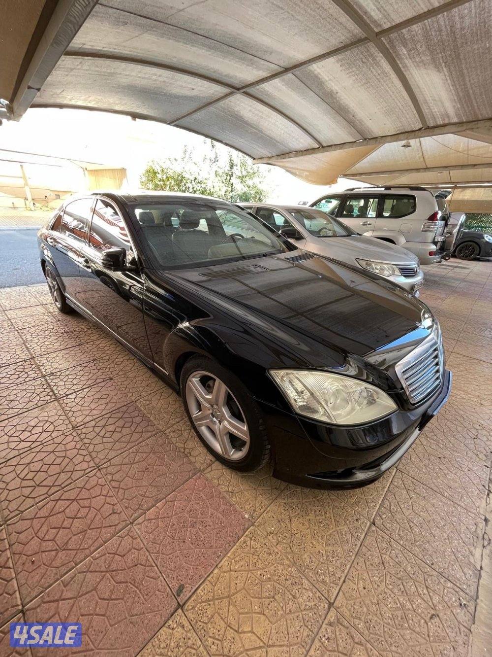 للبيع مرسيدس حجم 550 مديل 20076