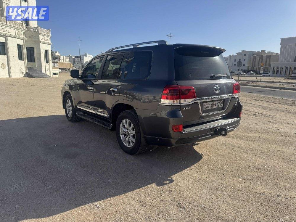 لاند كروز ٢٠١٨5