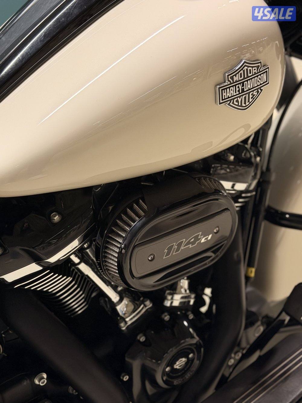 للبيع ستريت جلايد 2022 3 الاف6