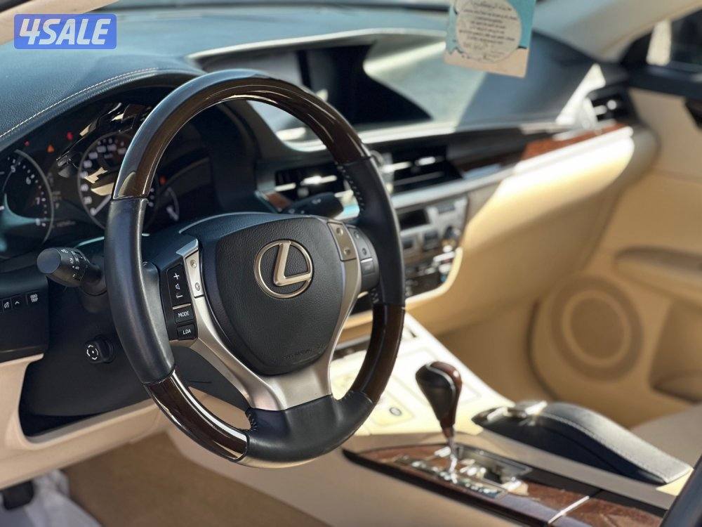 للبيع لكزس ES350 ماشي ١٤٧ الف كيلو6