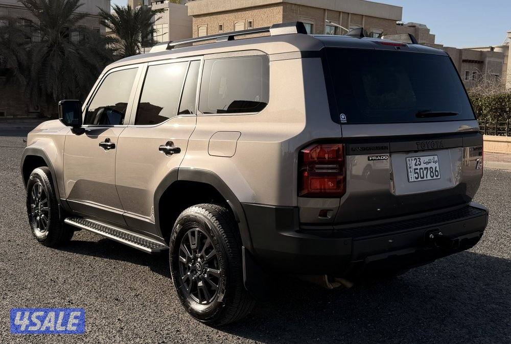 برادو 2025 BX ماشي 13500km3