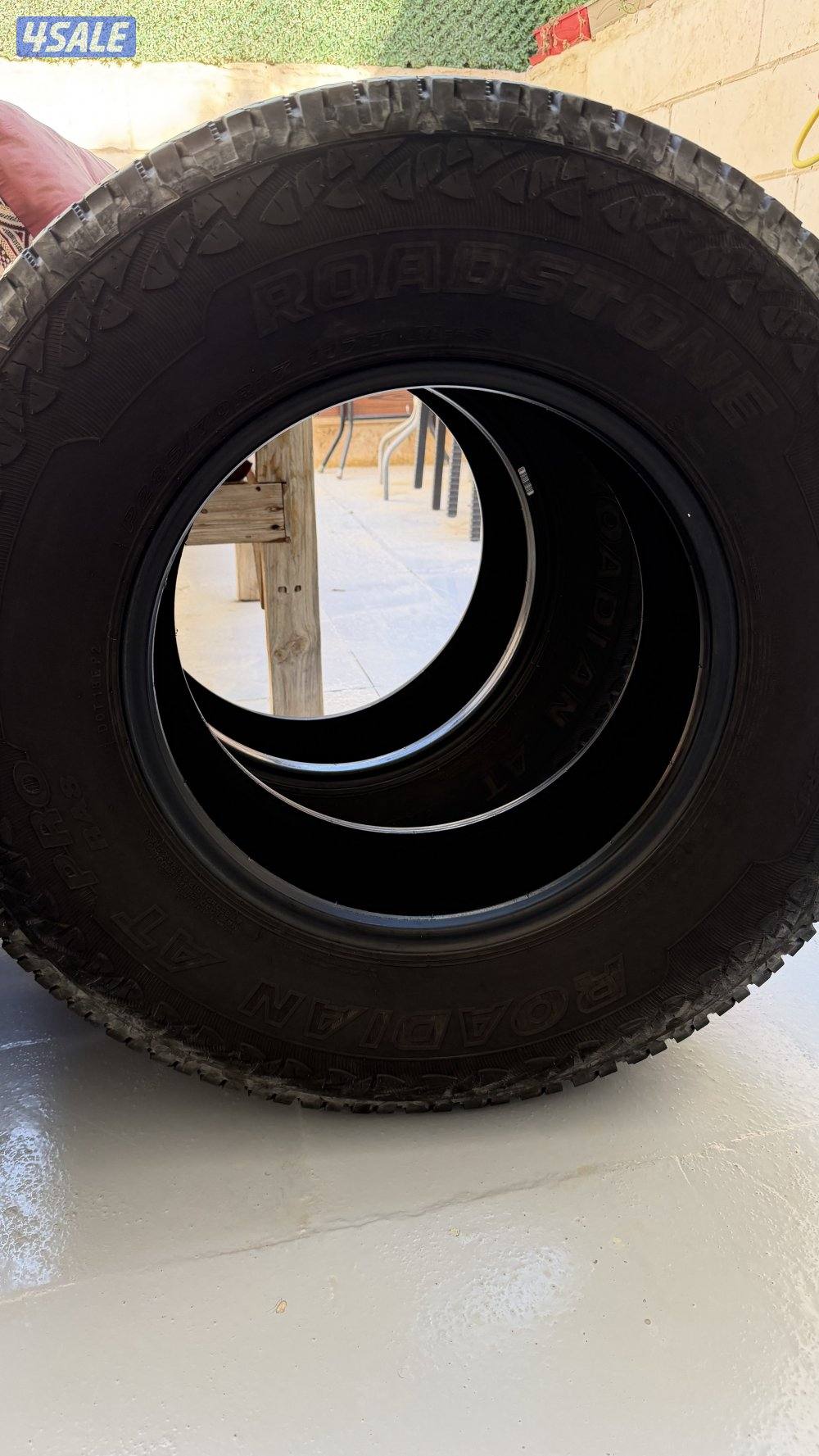 ٤ تواير حجري ROADSTONE  و ٤ كعكات1