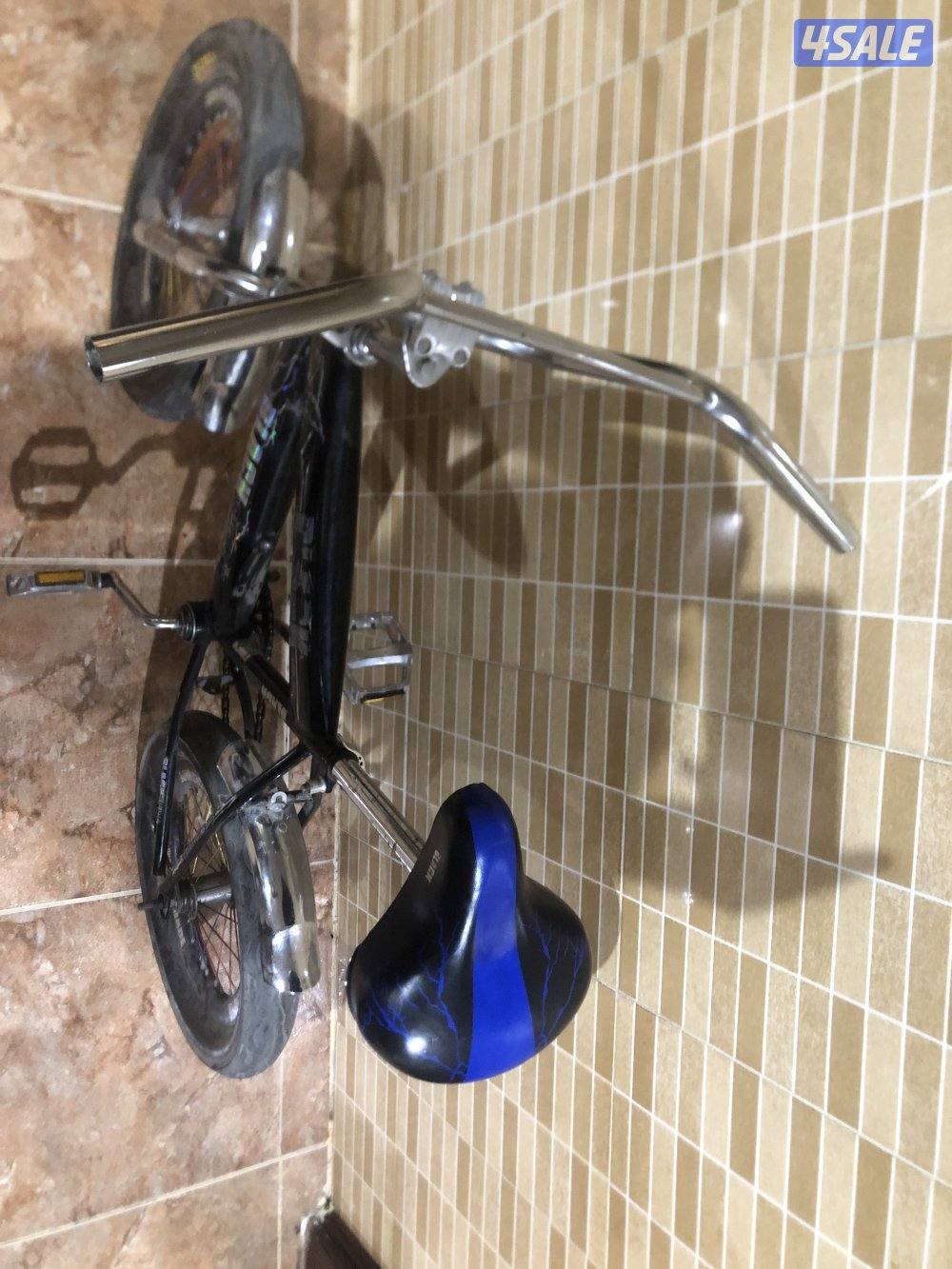 دراجه هوائية مستعمل حاله جيده عملي لعمر ٨-١١2