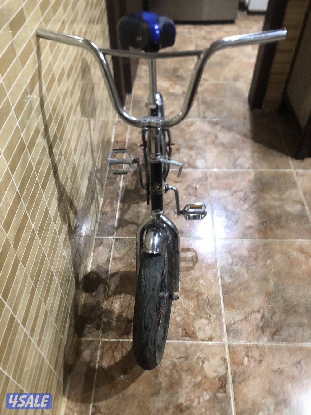 دراجه هوائية مستعمل حاله جيده عملي لعمر ٨-١١5