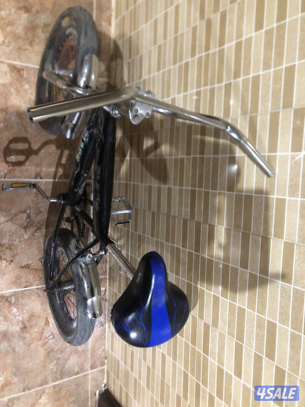 دراجه هوائية مستعمل حاله جيده عملي لعمر ٨-١١6