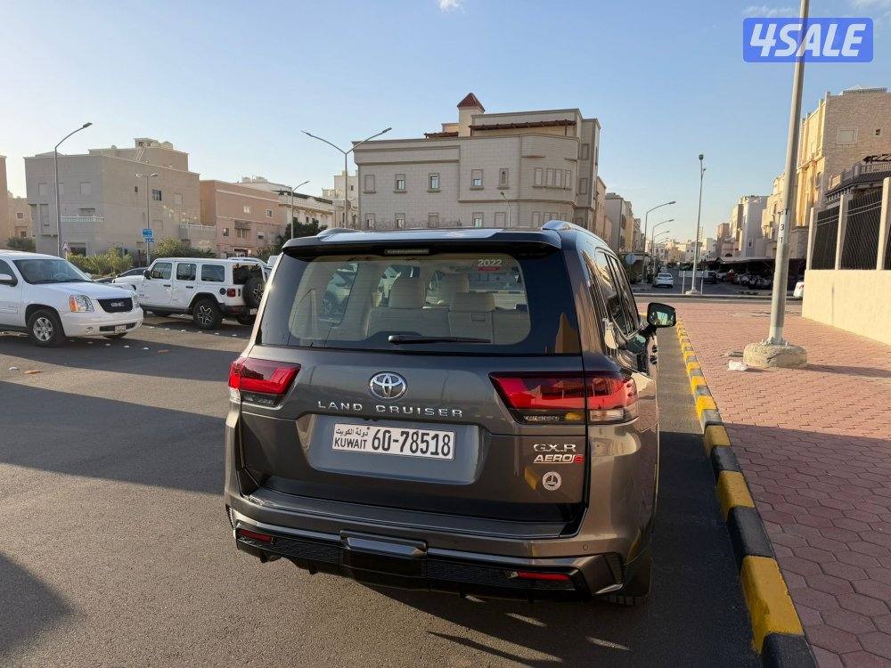 لاندكروزر 2022 GXR ايرو اس بدون تيربو1