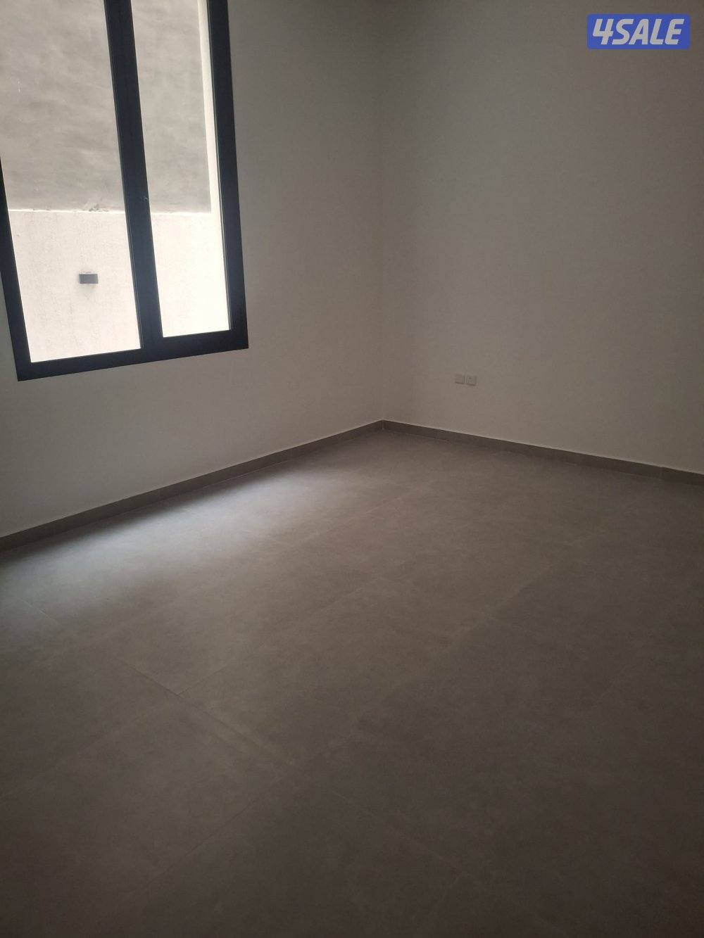 للإيجار فيلا بالمطلاع0