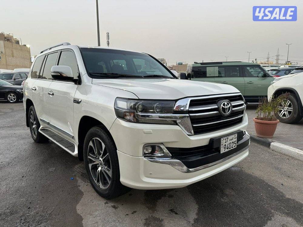 لاند كروز GX.R V8 تورنق ٢٠٢٠ الساير عداد ١٧٦ ألف شرط الفحص صبغ وكاله1