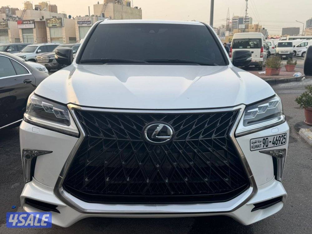 لكزس LX570 ٢٠١٦ وارد قطر عداد٢٤٧ ألف شرط الفحص صبغ باب الدبه سفلي فقط0