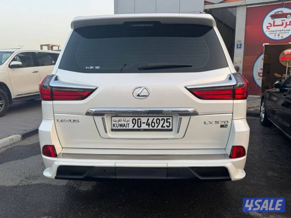 لكزس LX570 ٢٠١٦ وارد قطر عداد٢٤٧ ألف شرط الفحص صبغ باب الدبه سفلي فقط1