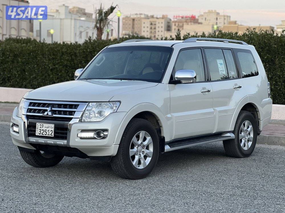 ميتسوبيشي باجيرو صدفي موديل 2021 للبيع0