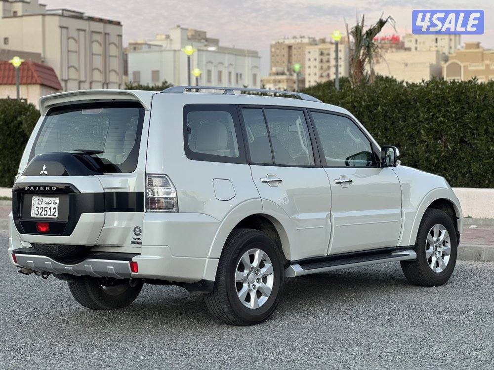ميتسوبيشي باجيرو صدفي موديل 2021 للبيع7
