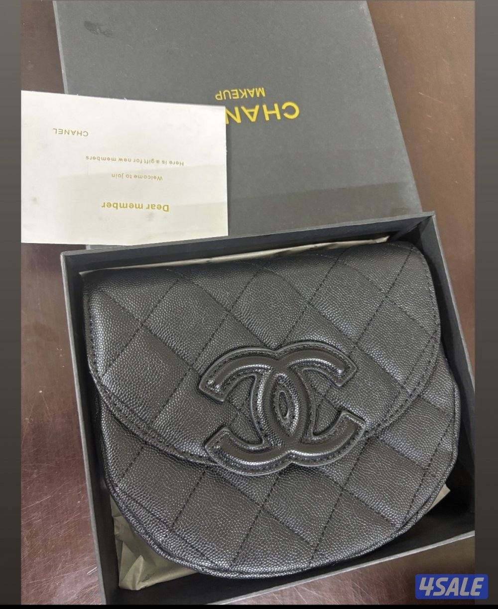 أبواك وشنط شانيل وديور3