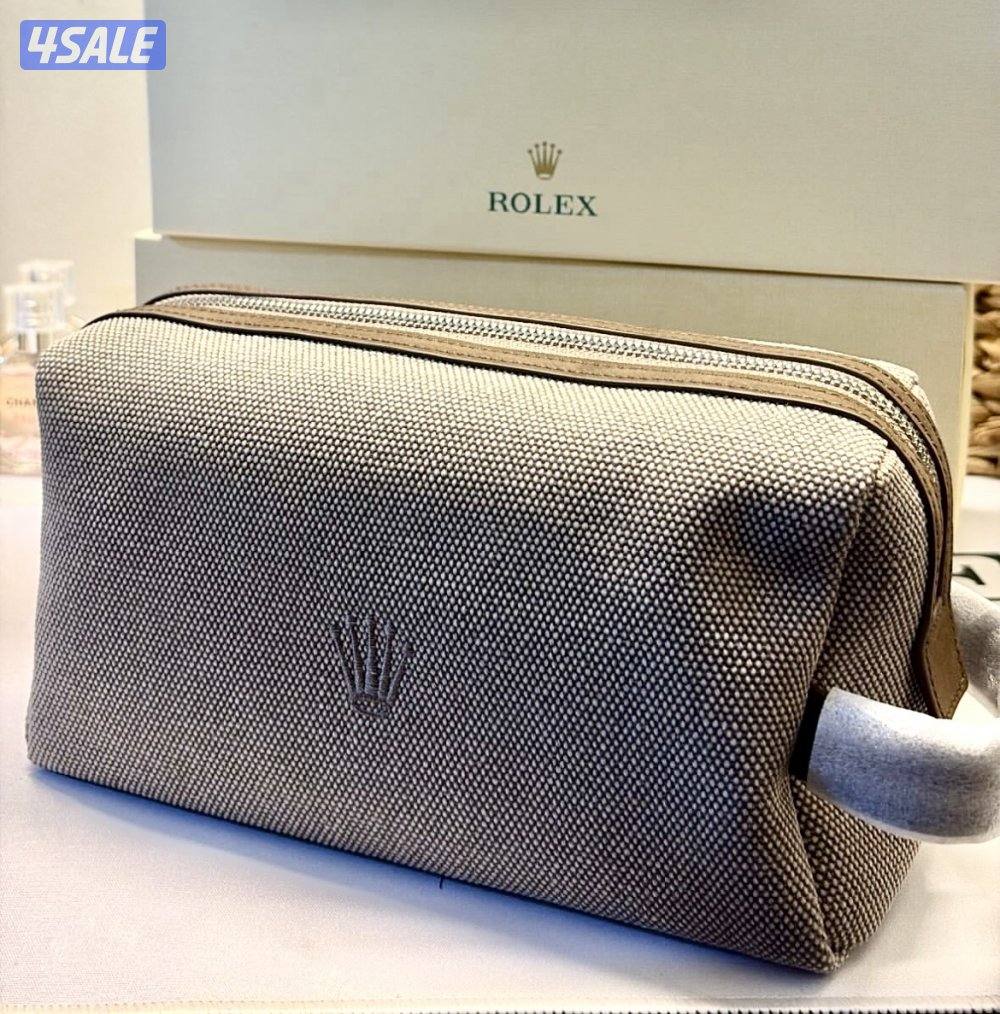 أبواك وشنط شانيل وديور15