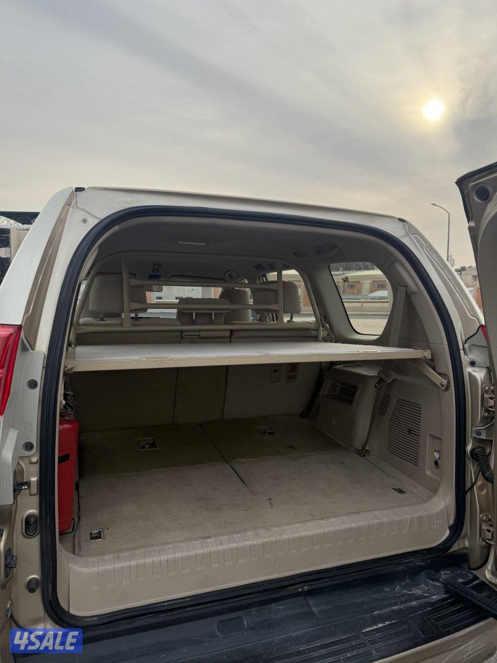 للبيع برادو 6 سلندر صبغ الوكالة  ماعدا  مدقر والبيع سمح 20131