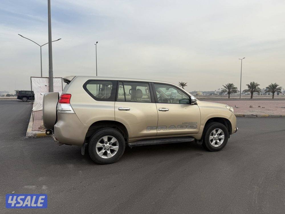 للبيع برادو 6 سلندر صبغ الوكالة  ماعدا  مدقر والبيع سمح 20132