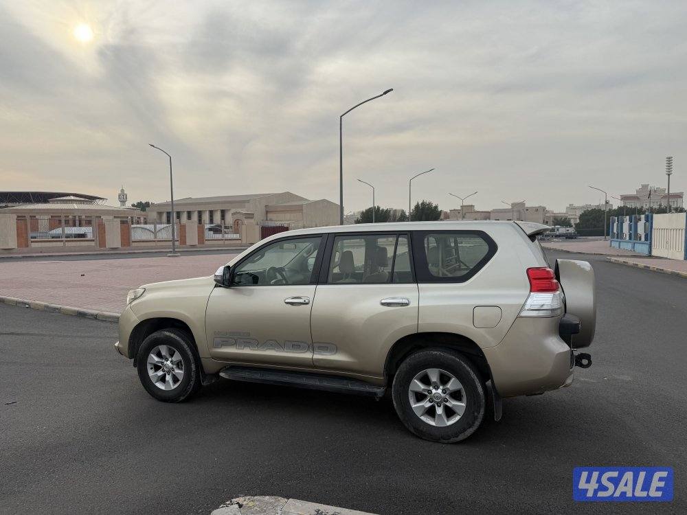 للبيع برادو 6 سلندر صبغ الوكالة  ماعدا  مدقر والبيع سمح 20135