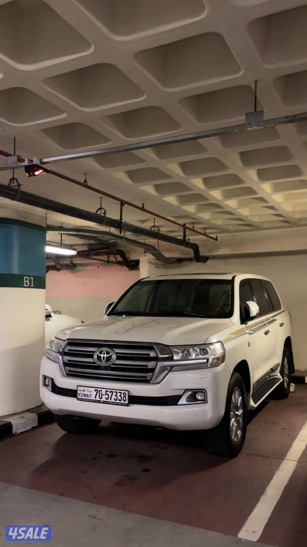 للبيع لاندكروز VXR0