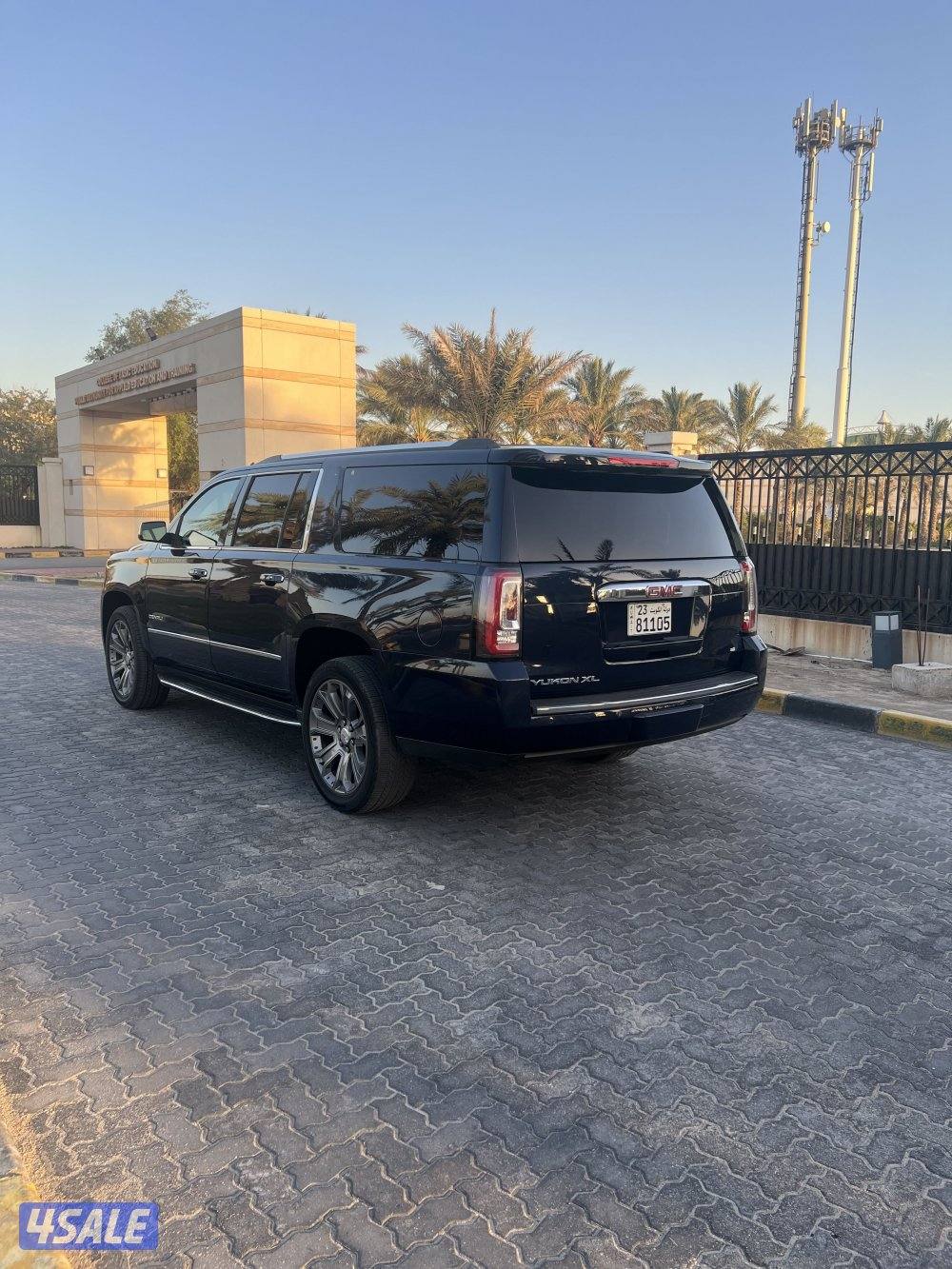 2018 YUKON DENALI XL5