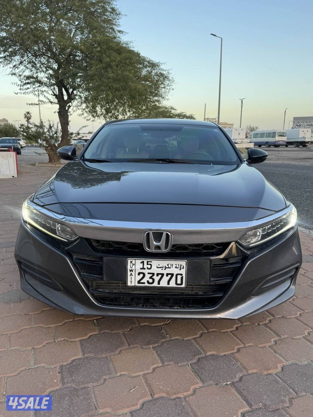للبيع هوندا اكورد 20180