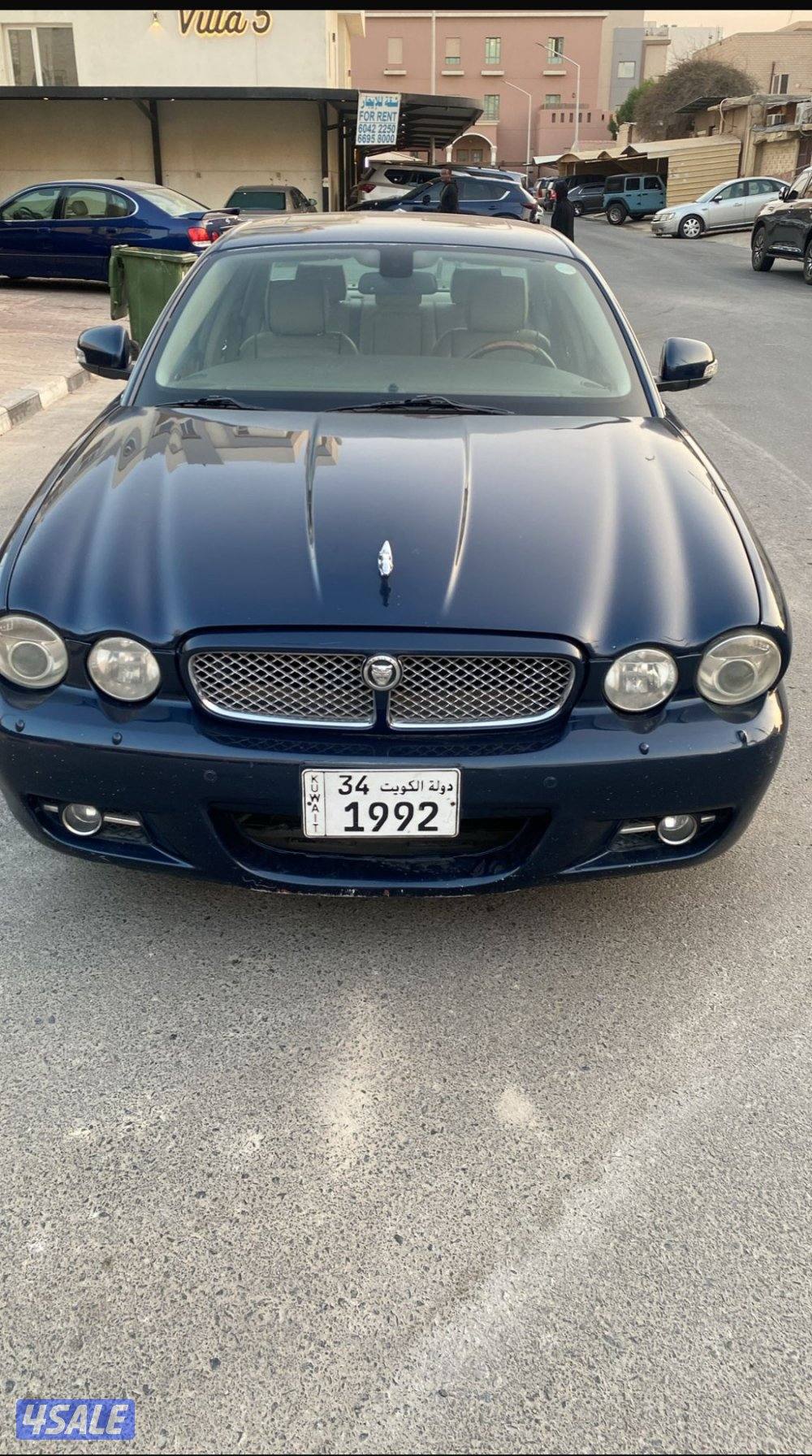 للبيع جاكور XJ 2009 سته سلندر سوفرين0