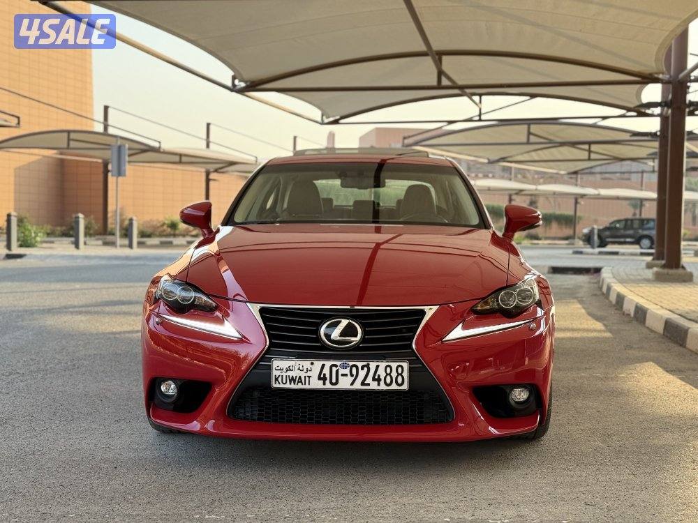 للبيع لكزس lS200t بحاله الوكاله1