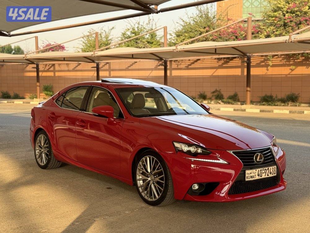 للبيع لكزس lS200t بحاله الوكاله2