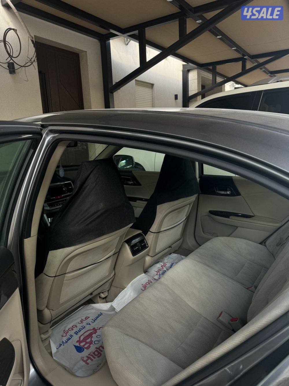 هوندا اكورد 2015 على المنظور خالي من الحوادث3