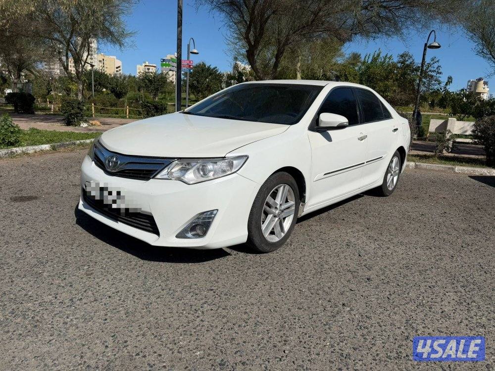 للبيع كامري GLX موديل 20140