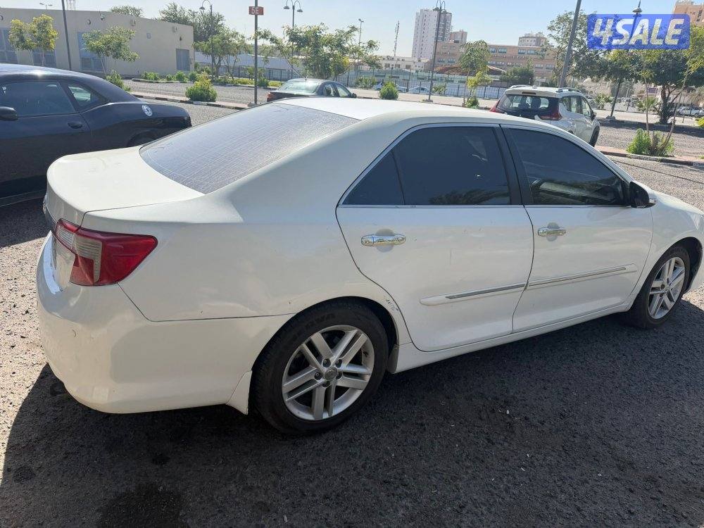 للبيع كامري GLX موديل 20141