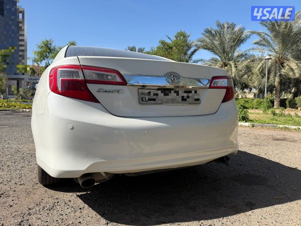 للبيع كامري GLX موديل 20143