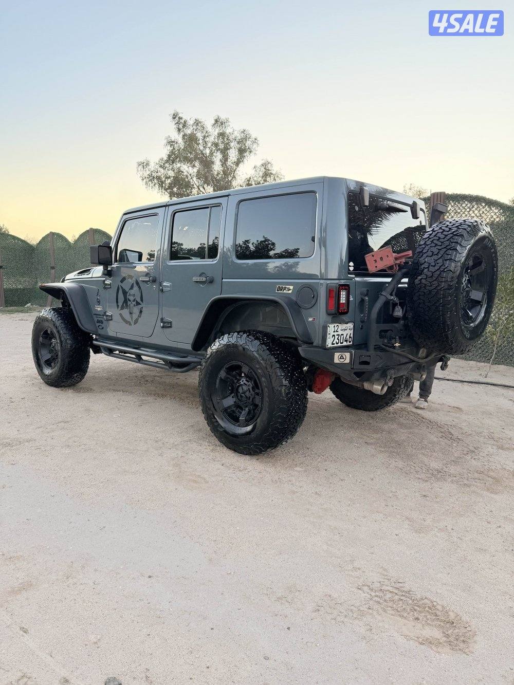 للبيع رانجلر بيعة سريعة موصفات خاصة4