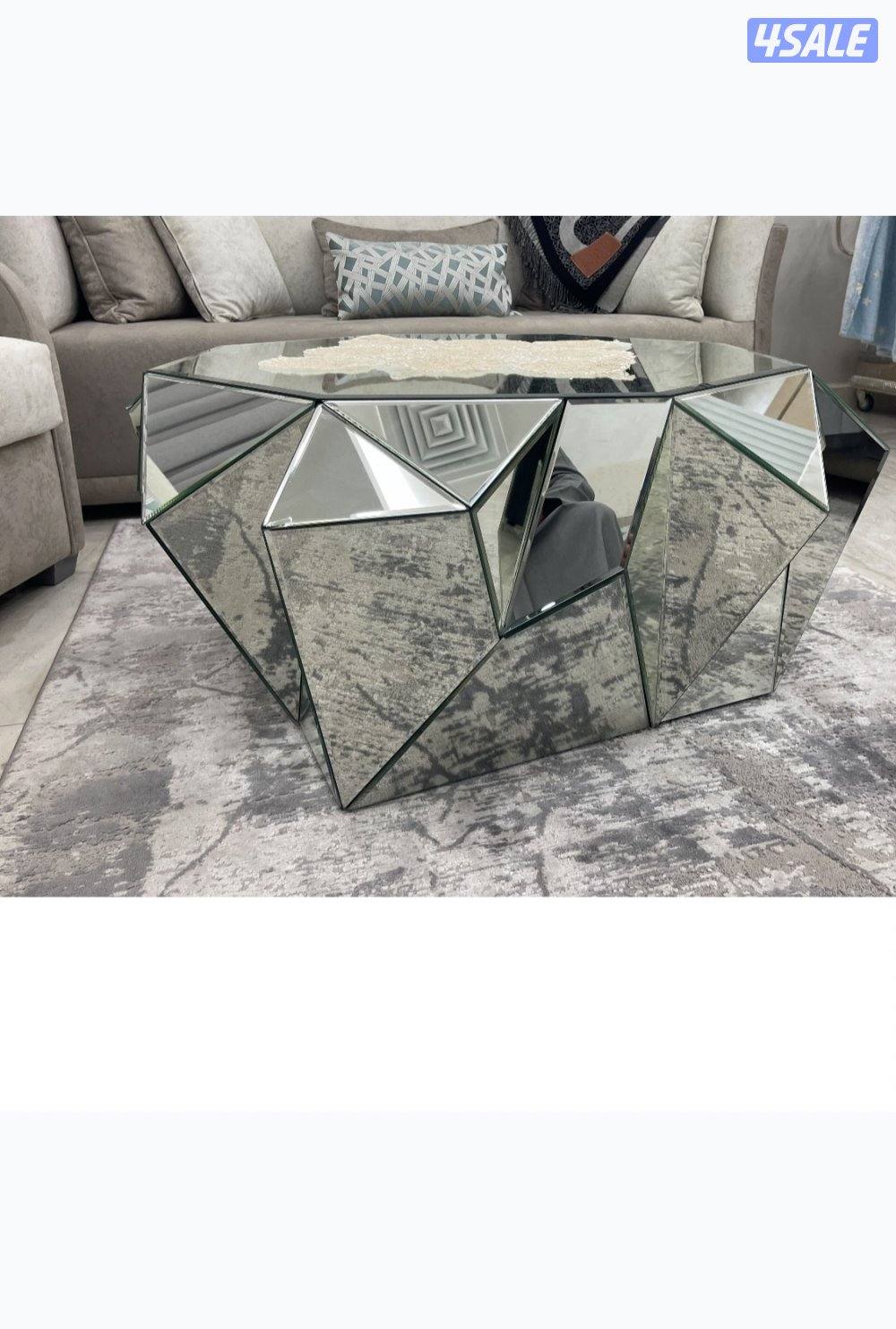 للبيع الكرسيين والطاوله2