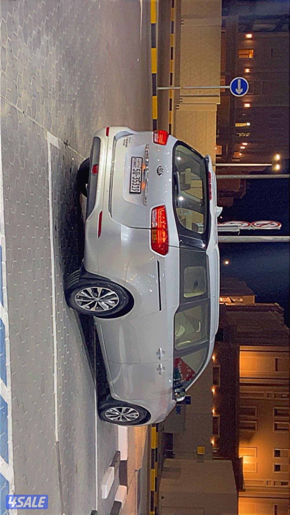 كيا كرنفال عائليه بحاله ممتازه1