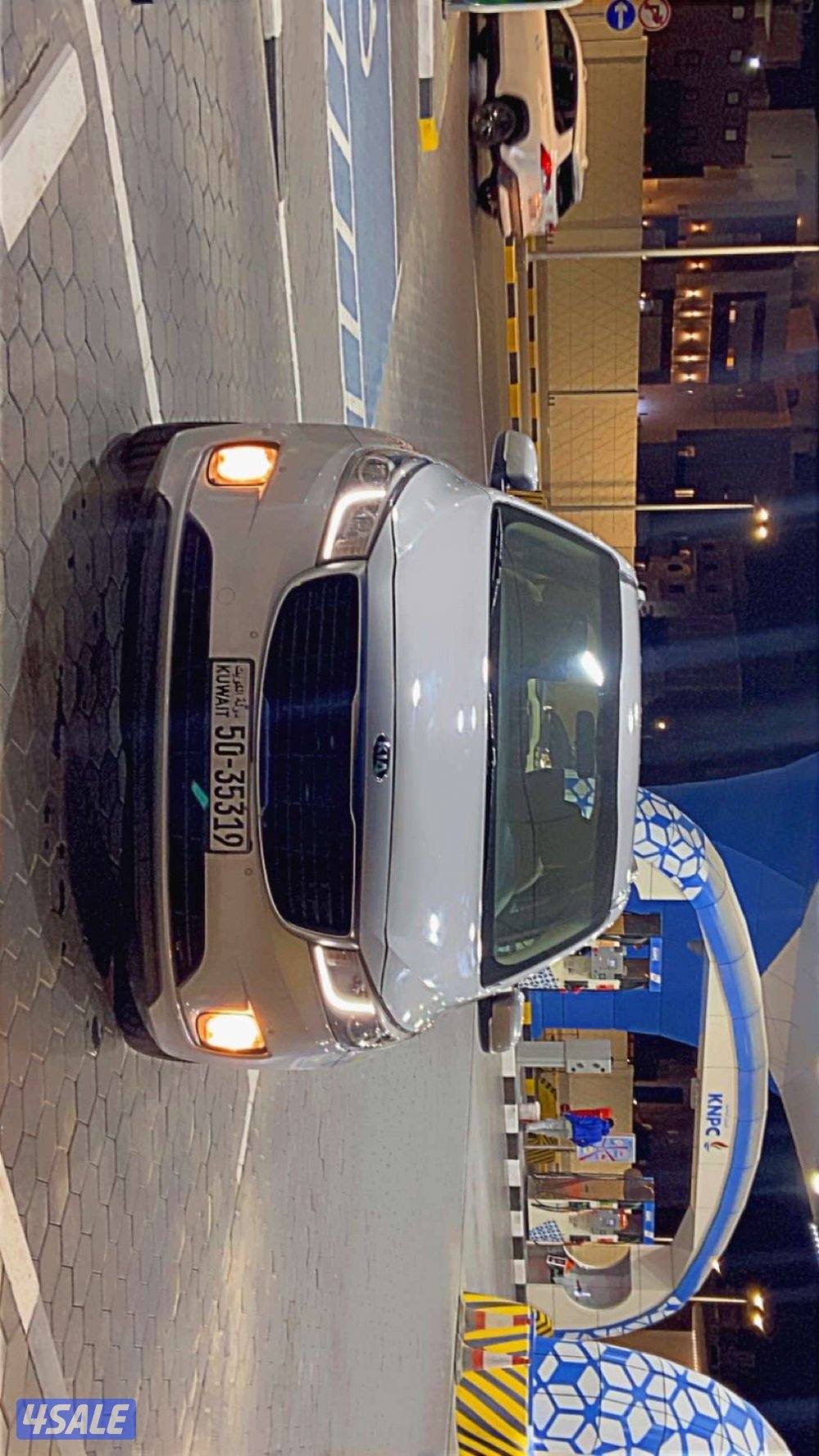 كيا كرنفال عائليه بحاله ممتازه2