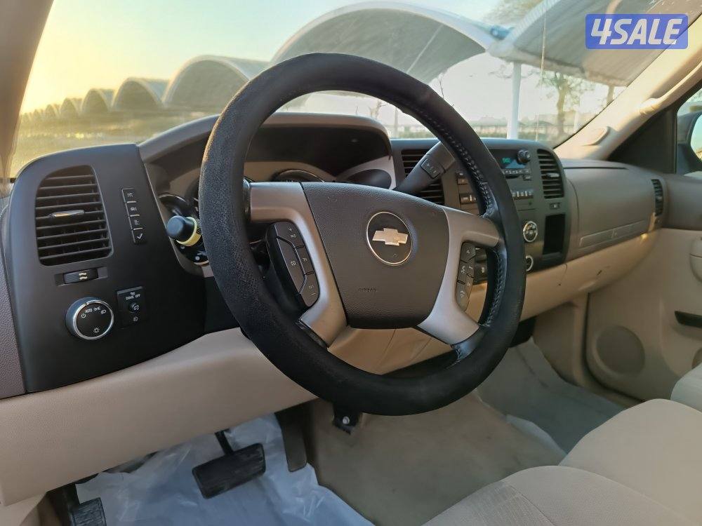 وانيت شفر سلفرادو 2013 الغانم مكينه كبيره.لحاله ممتازه6