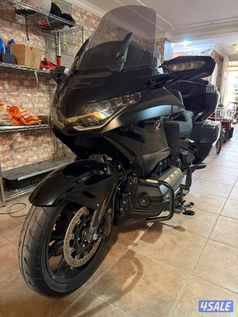 للبيع Goldwing موديل 2023 خليجي وكالة الكويت بلاك ايديشن جير عادي3