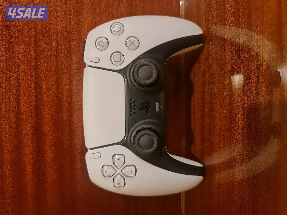 للبيع بلايستيشن ٥ ديجيتال نوع الاول3