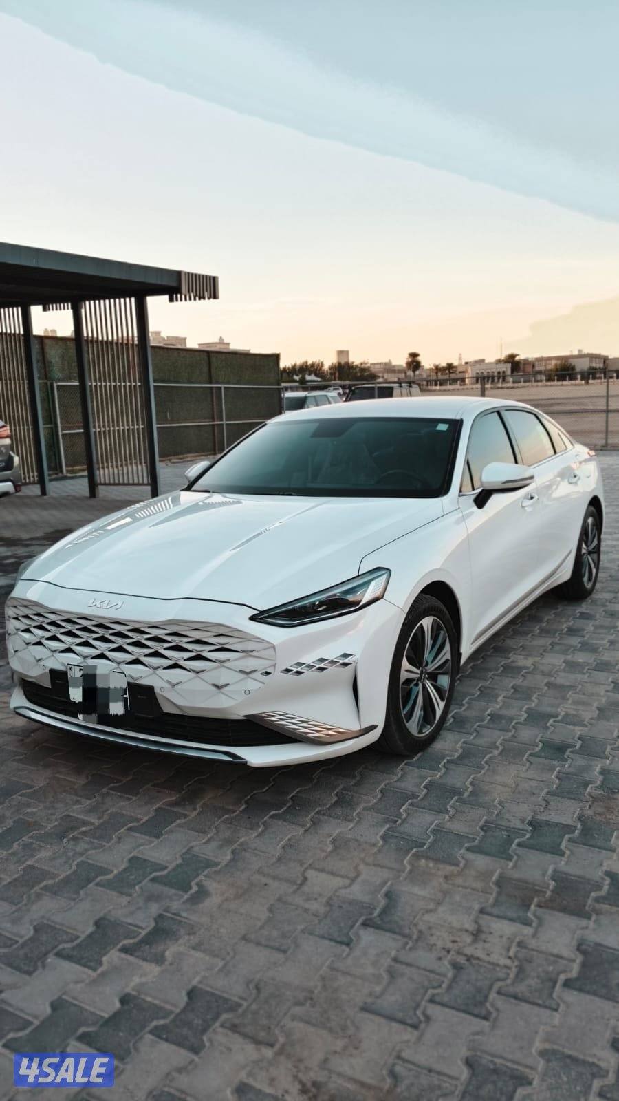 كيا K8 2023 اللون ابيض فل اوبشن بدون فتحه صبغ الوكاله شرط الفحص4