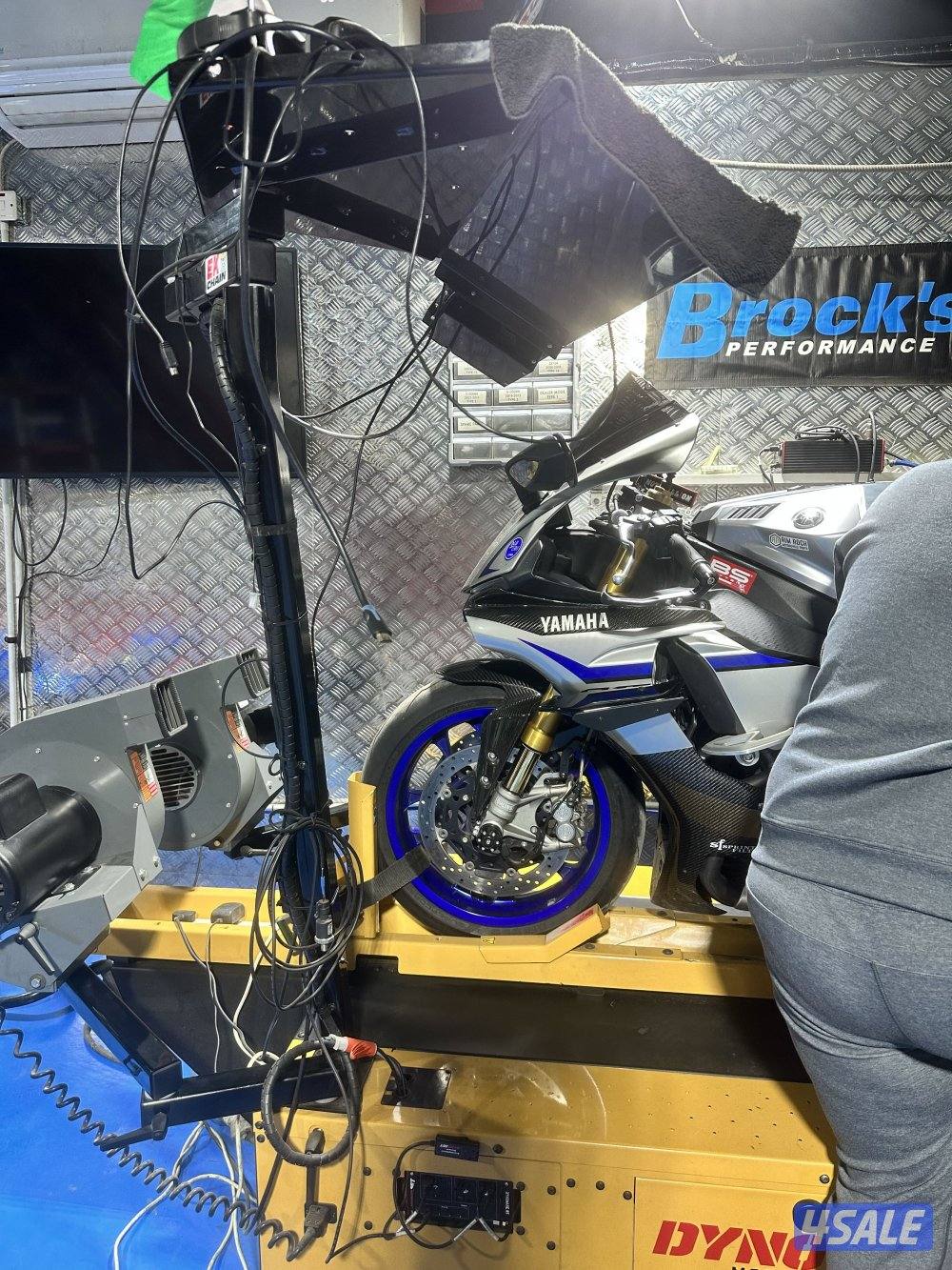 2015 Yamaha R1M5