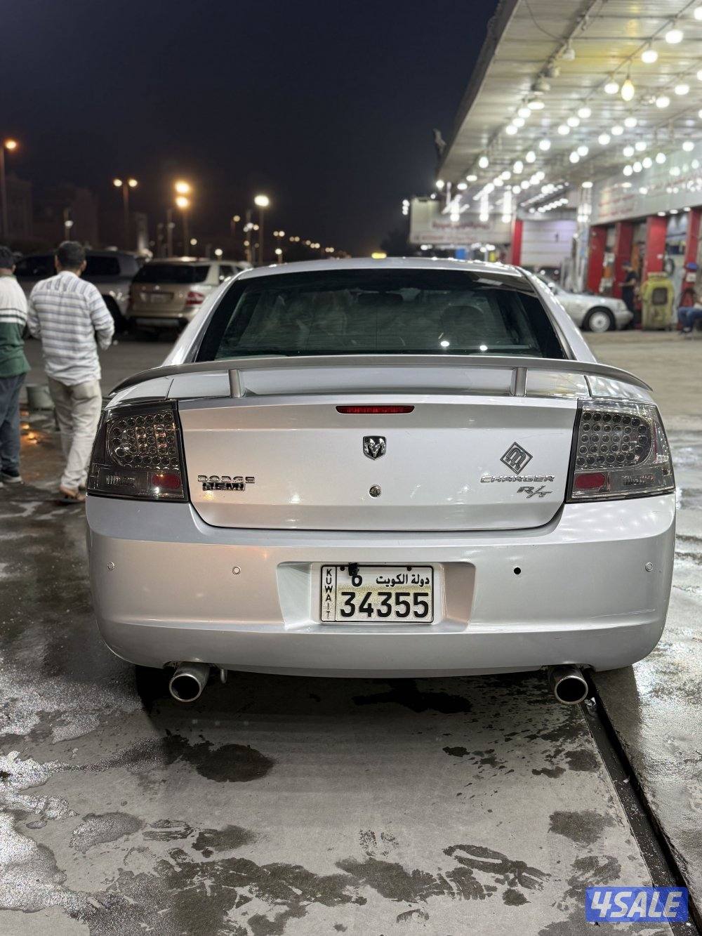 دودج شارجر 8V حالة فوق الممتاز ماشي ٢٠٠ فقط RT. Himi3